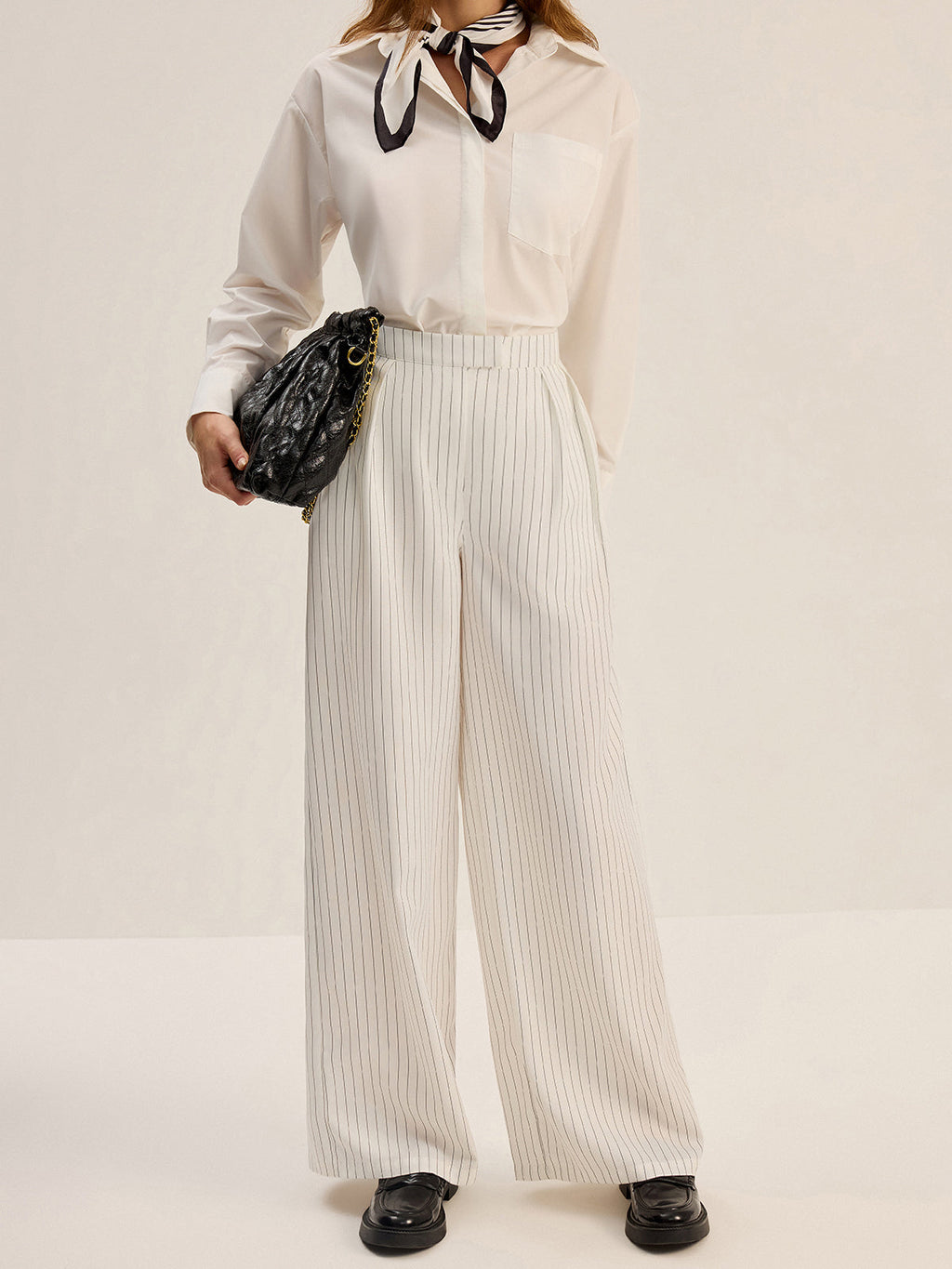 Pantalon large à rayures fines