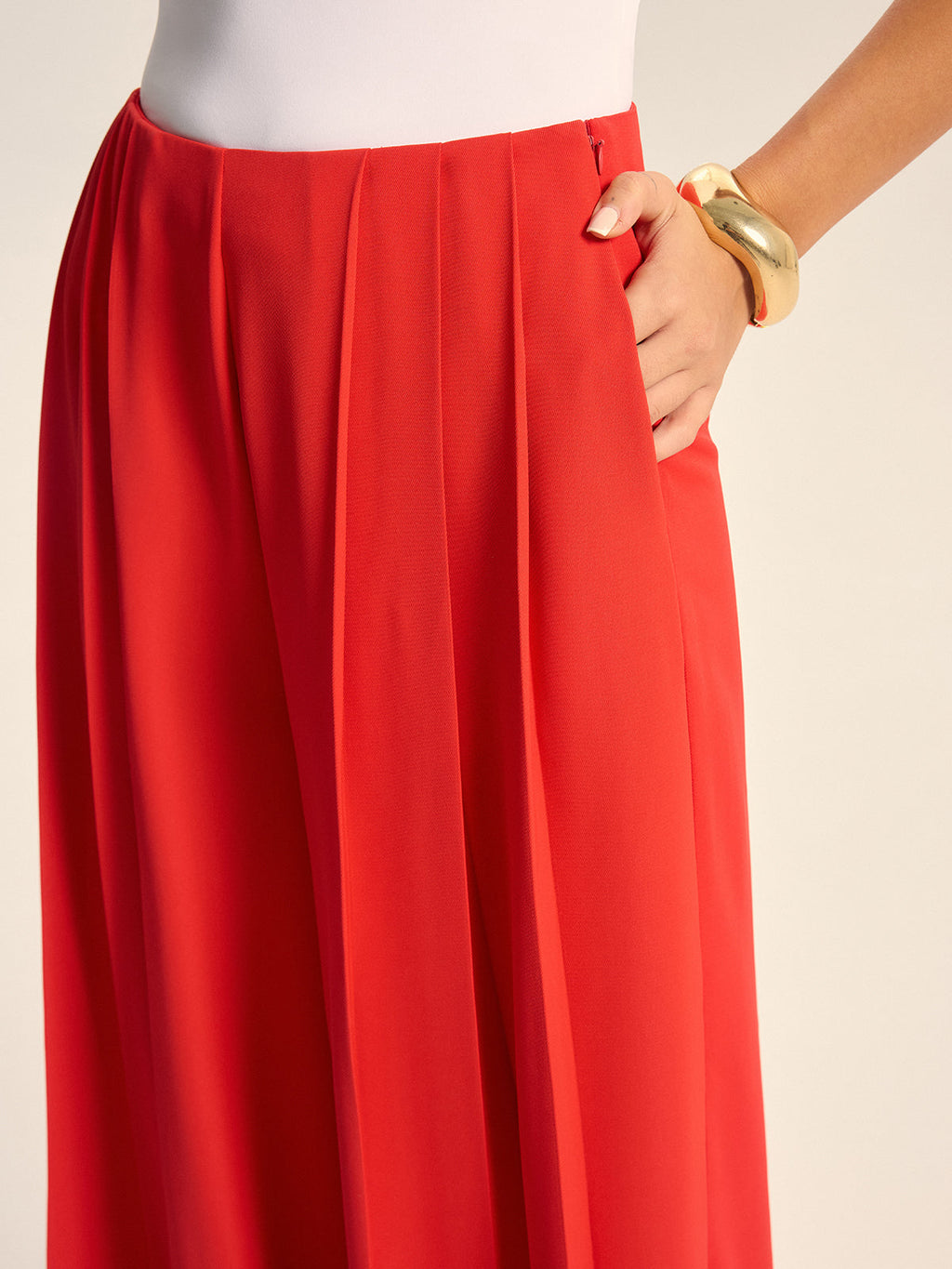 Plissierte Marlenehose mit mittlerer Bundhöhe