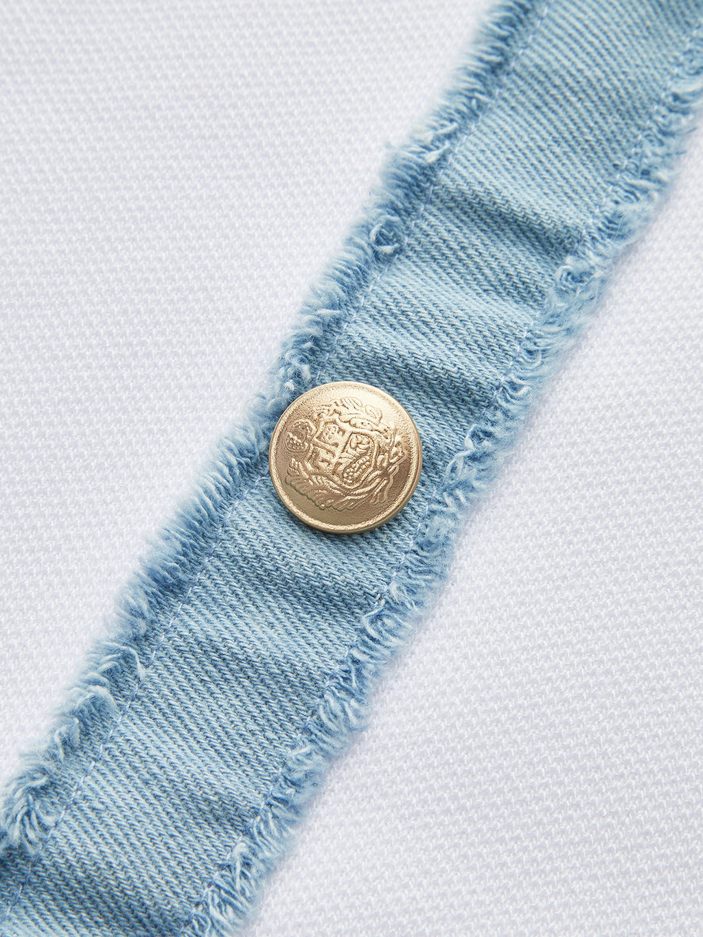 Midi-Kleid mit Jeansbesatz, Knopfleiste und Rüschensaum