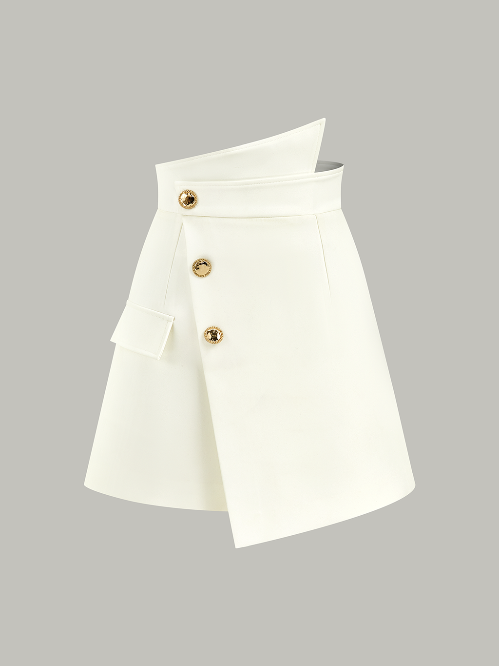 Asymmetrischer Mini-Skort mit Metallknopf-Dekor und Taschen