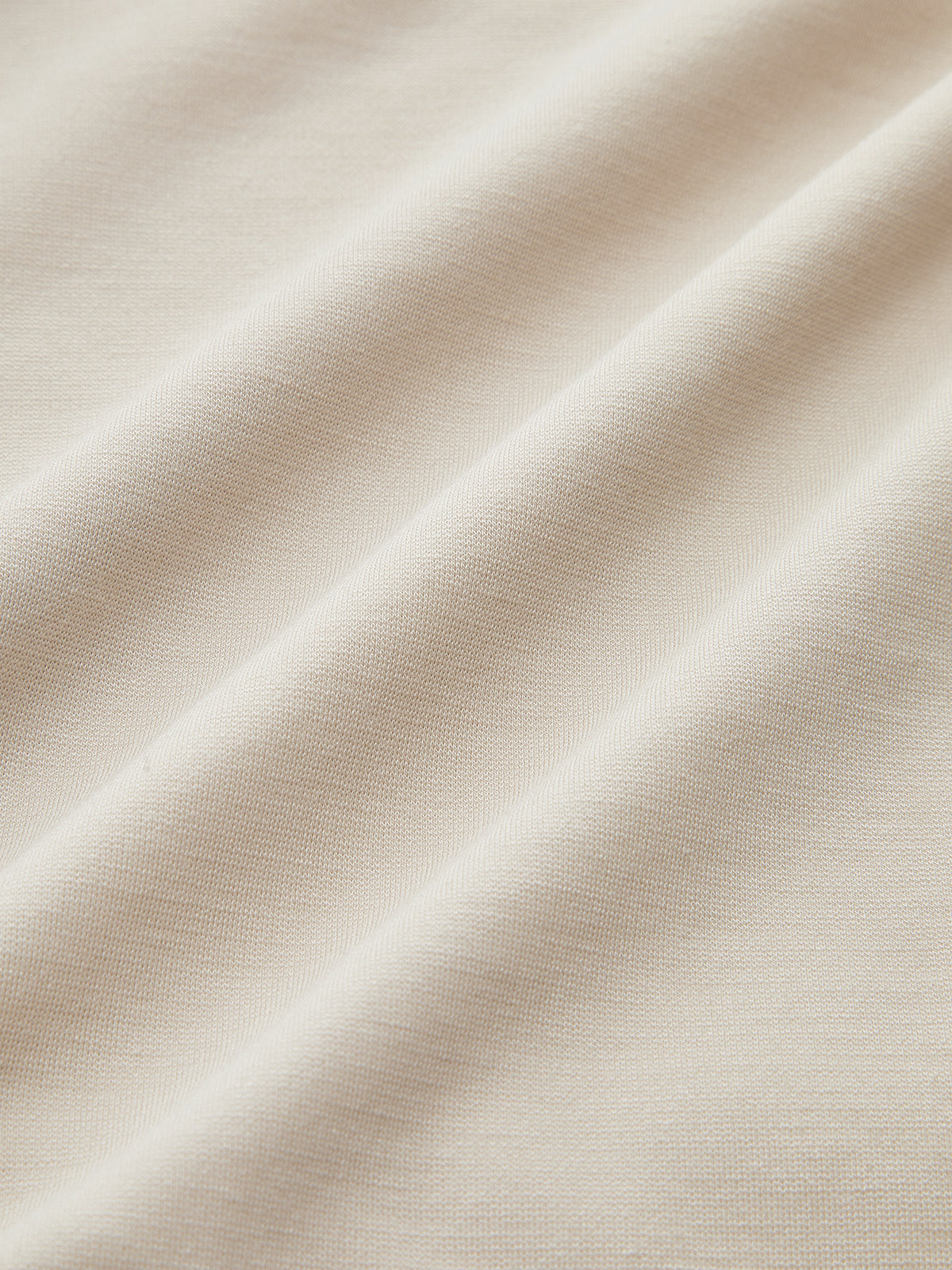 Neckholder-Top mit Raffungen und Perlenverzierungen