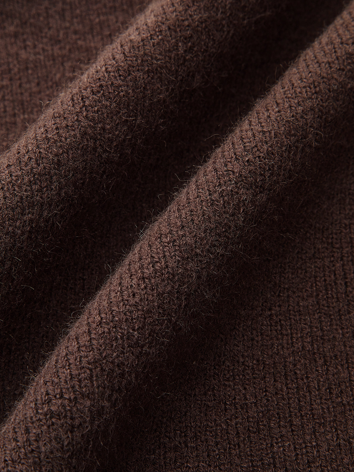 Ensemble haut et jupe en maille à manches agneau et boutons métalliques 