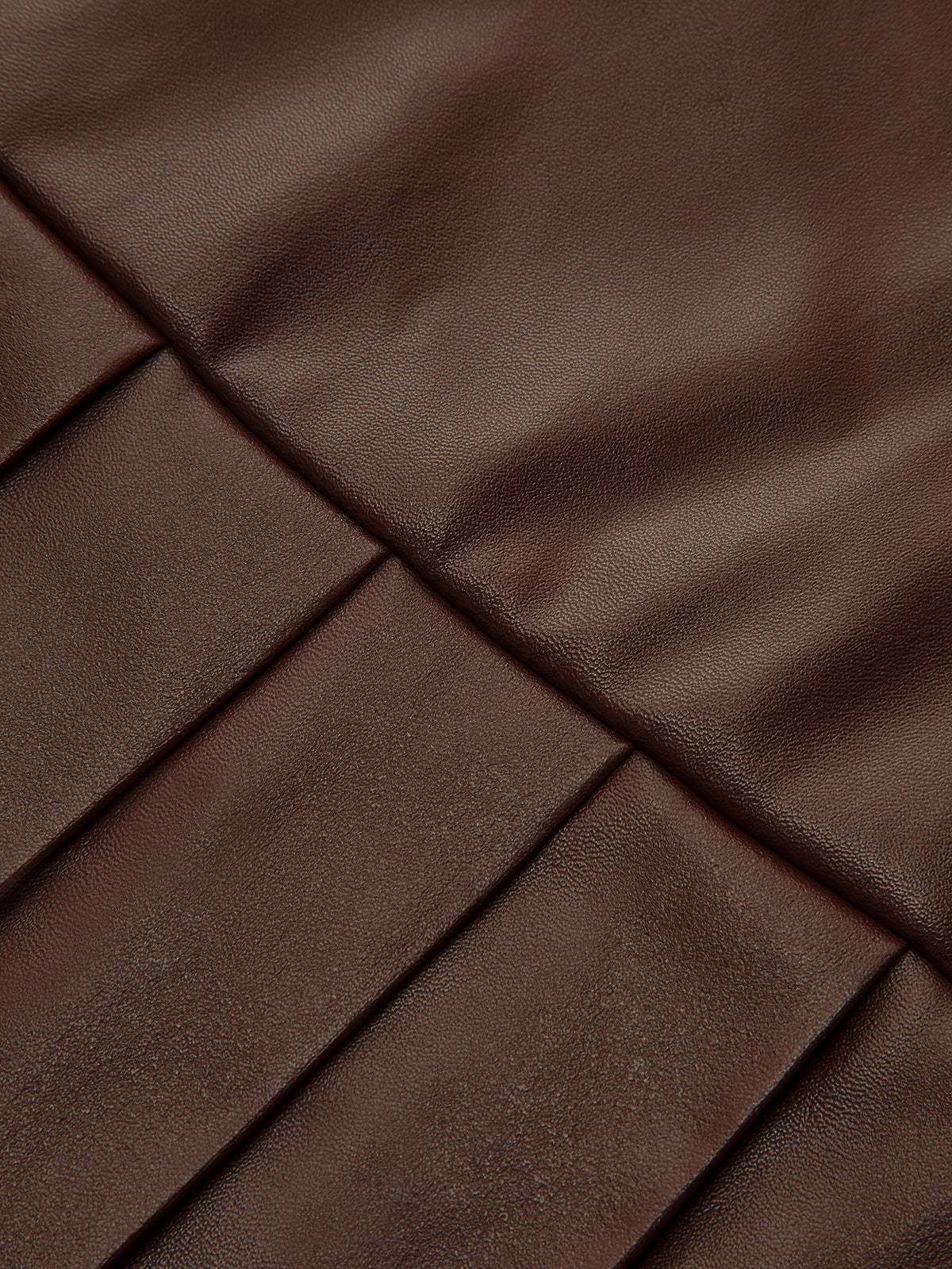 Minirock aus Kunstleder mit hohem Bund und Falten