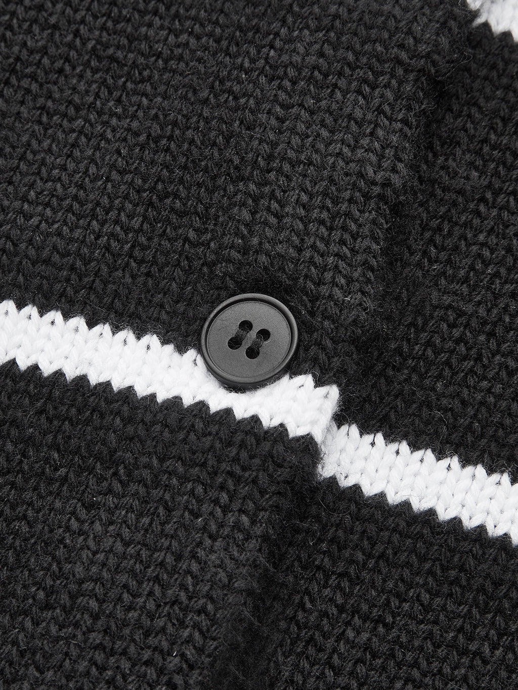 Gestreifte Strickjacke aus Wollmischung mit Knöpfen