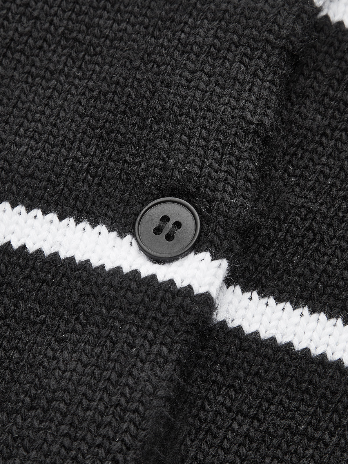 Gestreifte Strickjacke aus Wollmischung mit Knöpfen