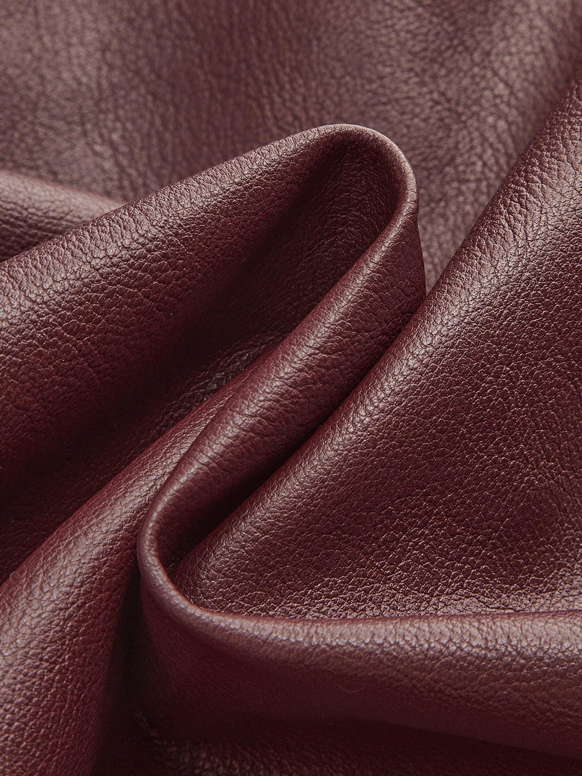 PU-Minirock mit hohem Bund und ausgestelltem Bein 