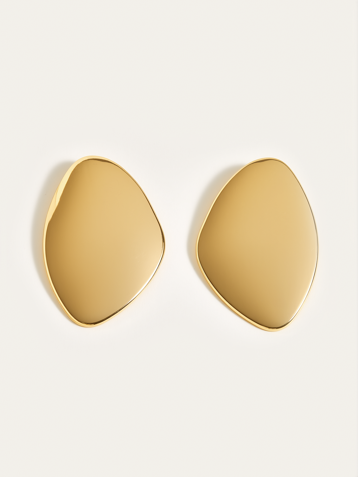 Boucles d'oreilles lisses irrégulières dorées