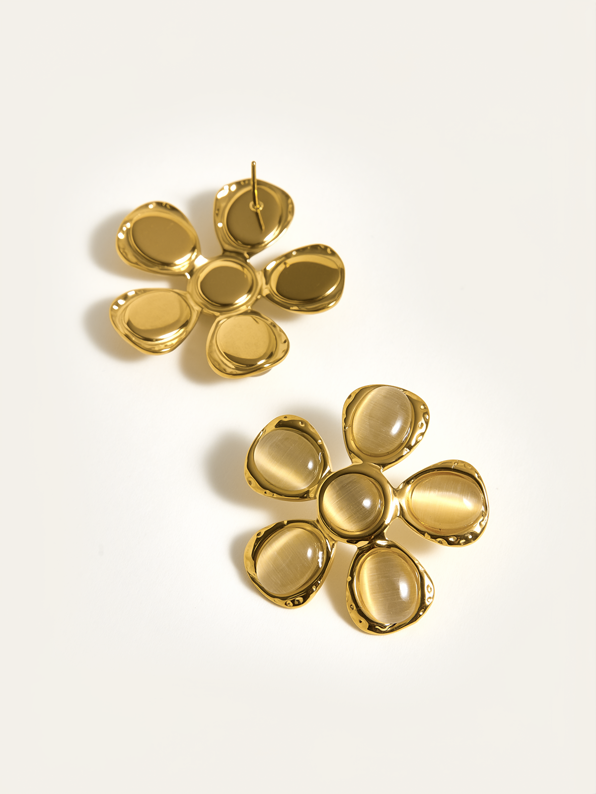 Boucles d'oreilles œil-de-chat en pierre et en forme de fleur 