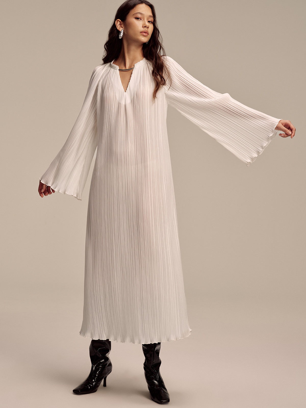 Metal Collar Pleated Long-Sleeve Maxi Dress