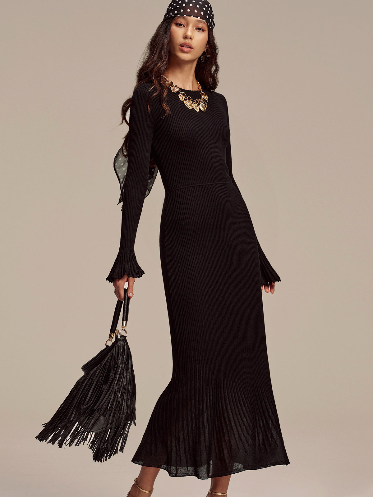 Maxikleid aus Rippstrickmischung mit Netzeinsatz am Saum