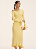 Robe pull à épaules dénudées et ourlet volanté