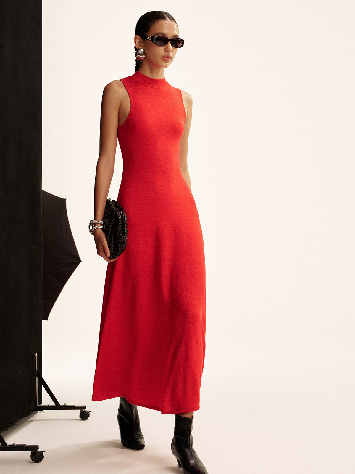 Ärmelloses Maxi-Strickkleid aus Wollmischung mit Stehkragen