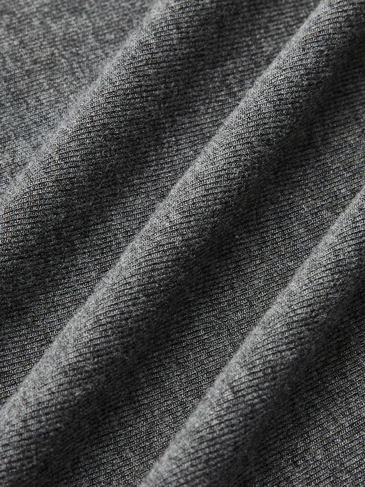 Robe midi sans manches à col montant 