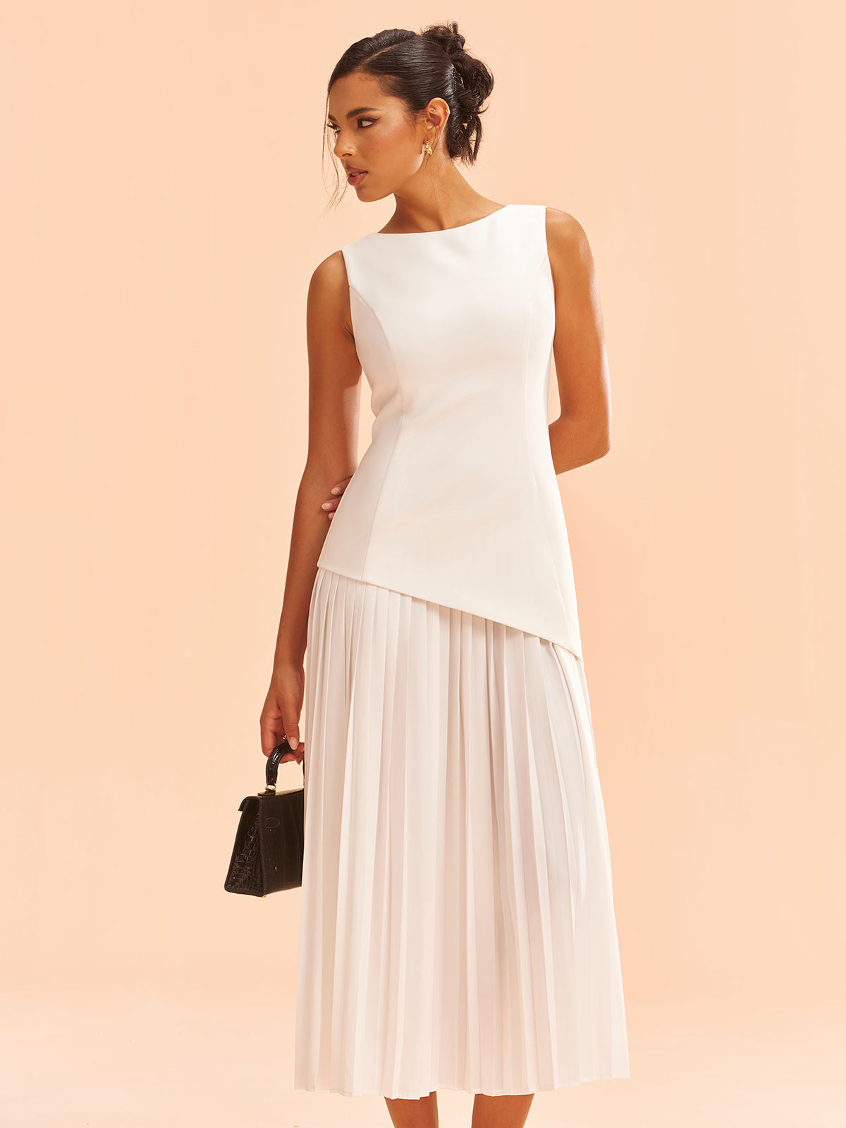 Ärmelloses asymmetrisches plissiertes Midikleid