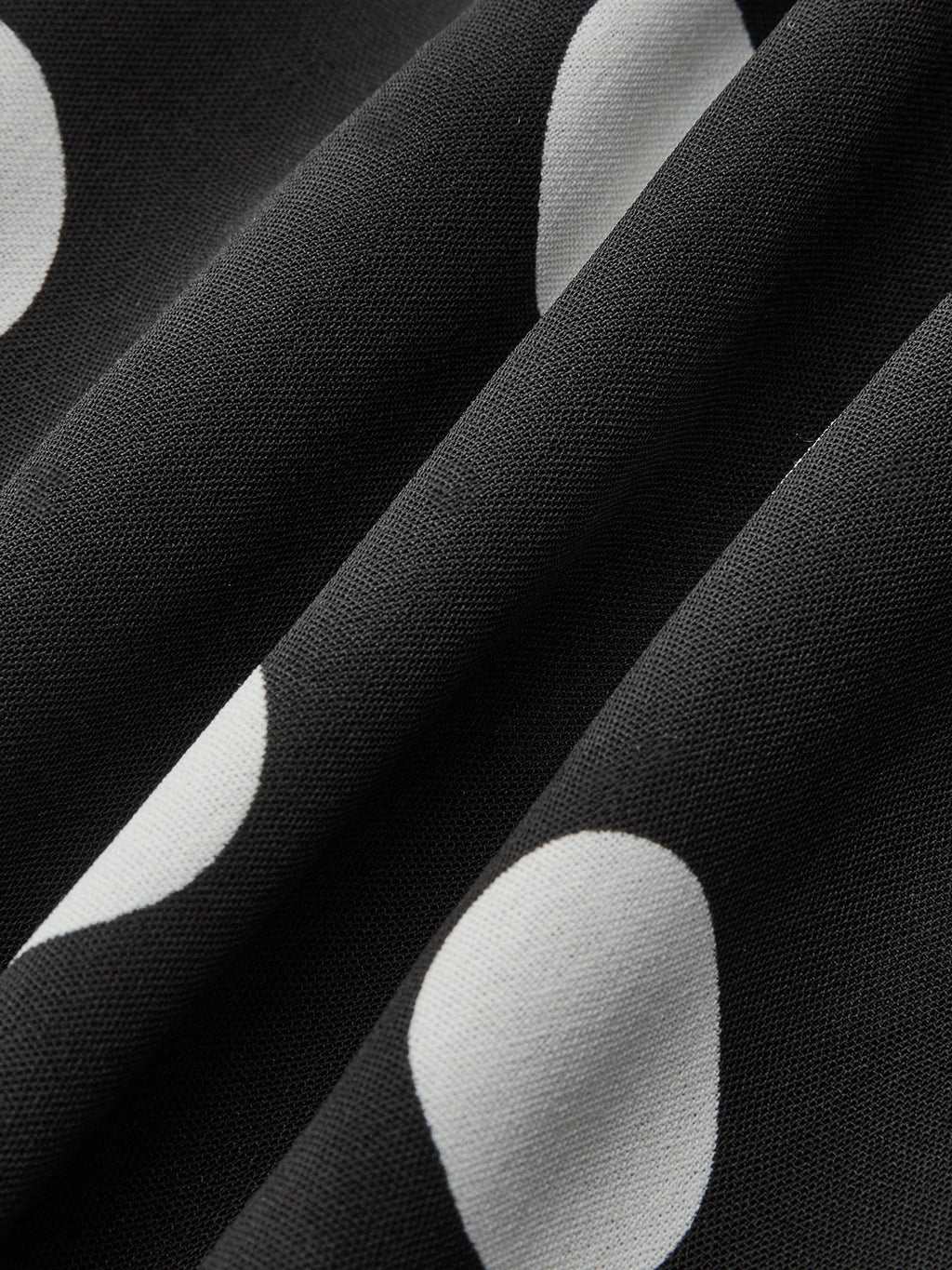 Trägerloses Polka-Dot Maxikleid mit Raffungen