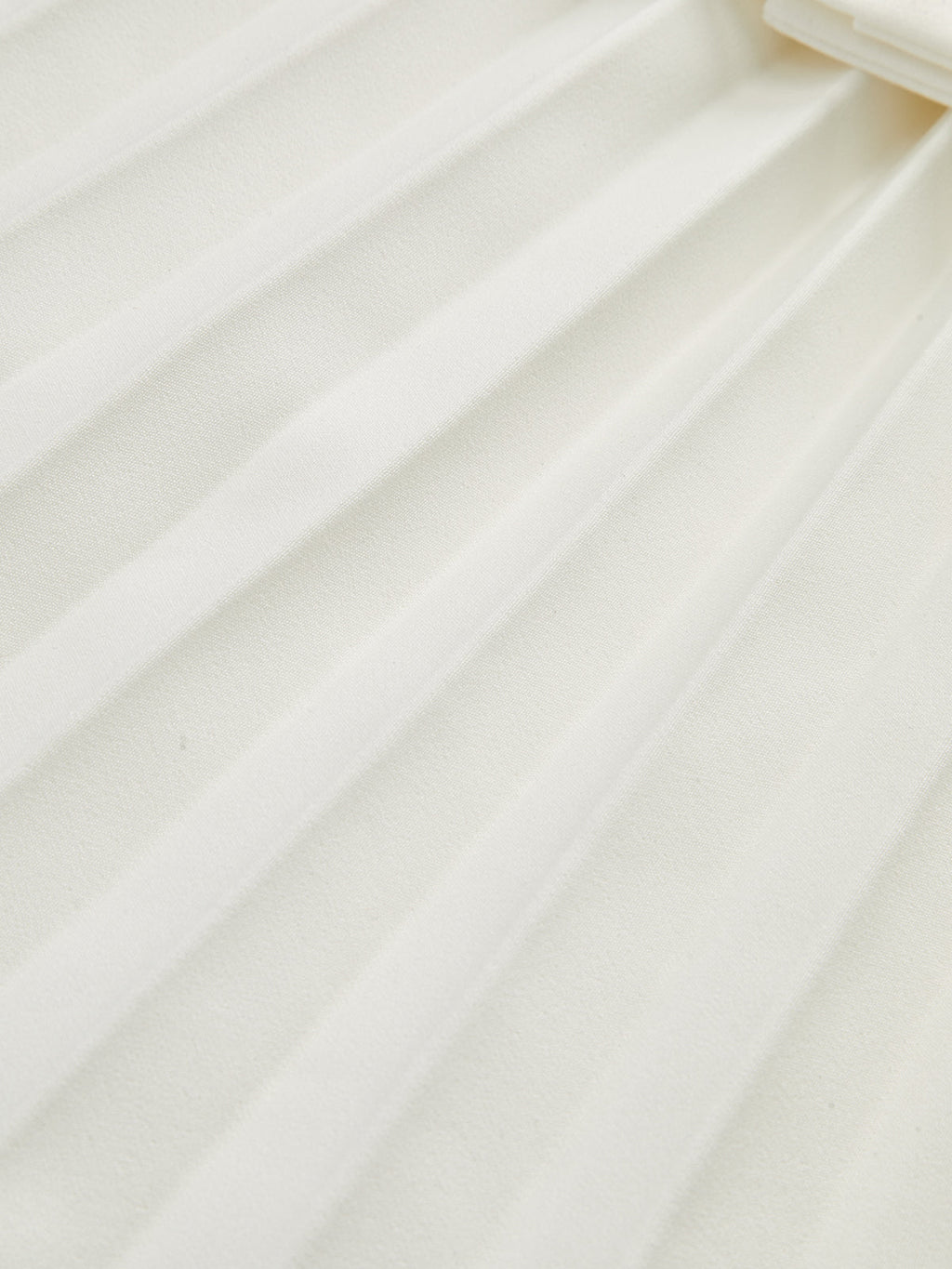Ärmelloses Falten-Minikleid mit Metall-Detail