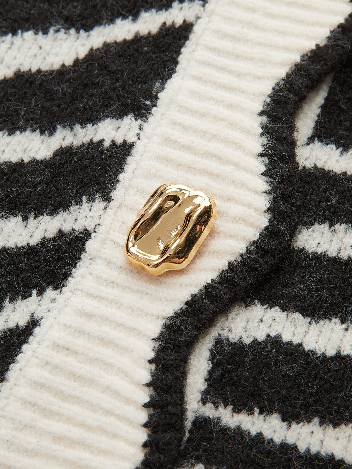 Metal Button Zebra-Striped Knit Vest