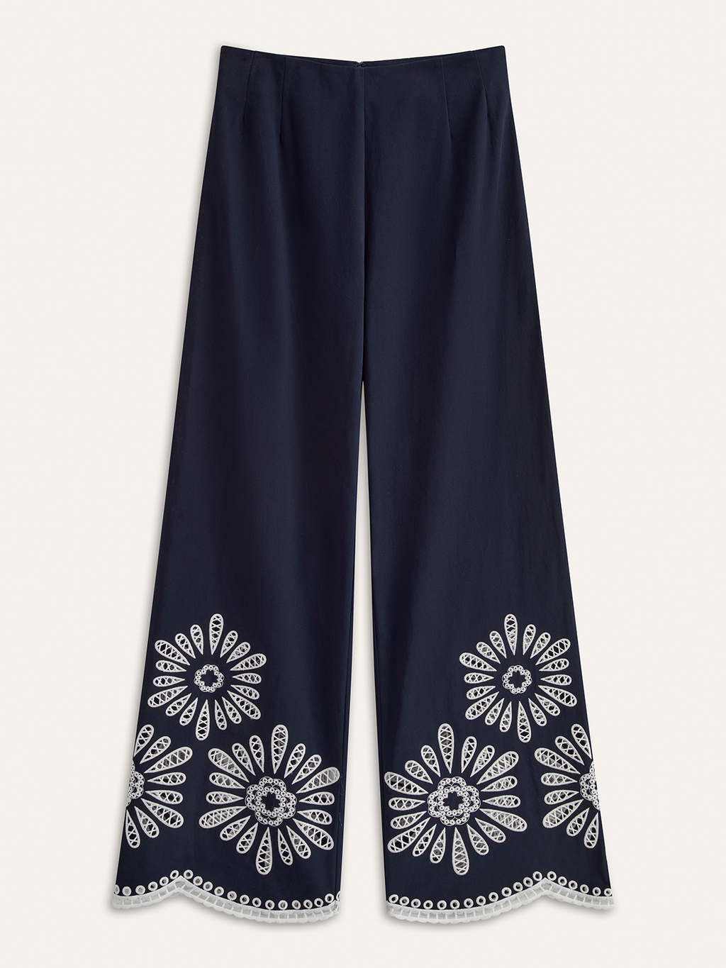 Hose aus Baumwollmischgewebe mit Blumenstickerei und Lochmuster