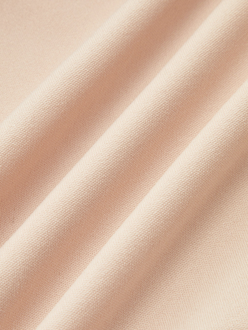 Raffiniertes, trägerloses Kleid mit Zopfkordelbesatz