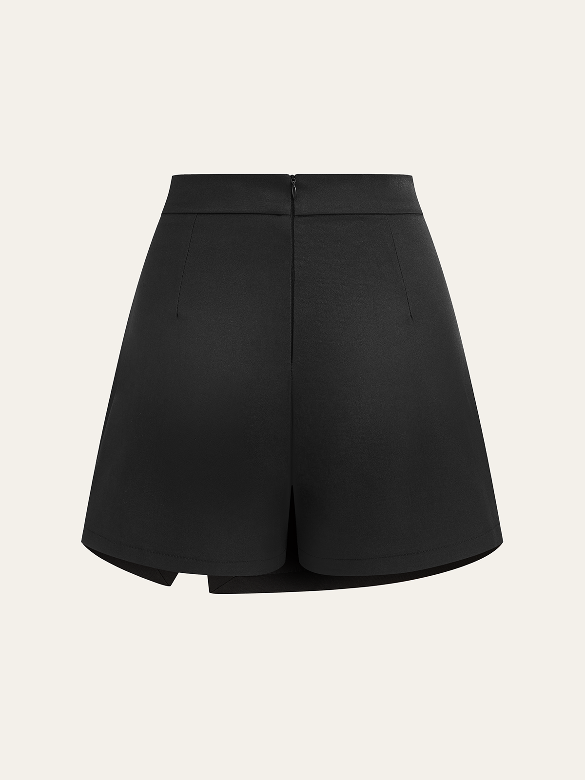 Asymmetrischer Skort mit Metalldekor 