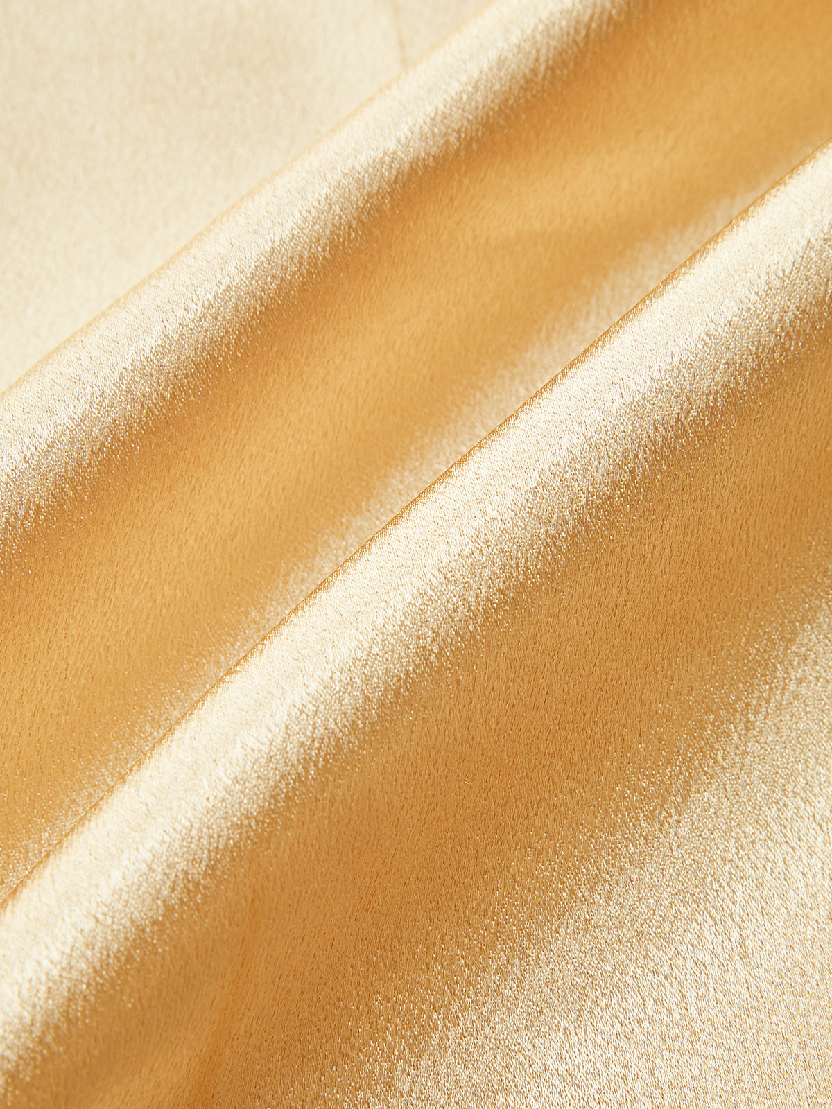 Robe courte à bretelles ornées de métal 