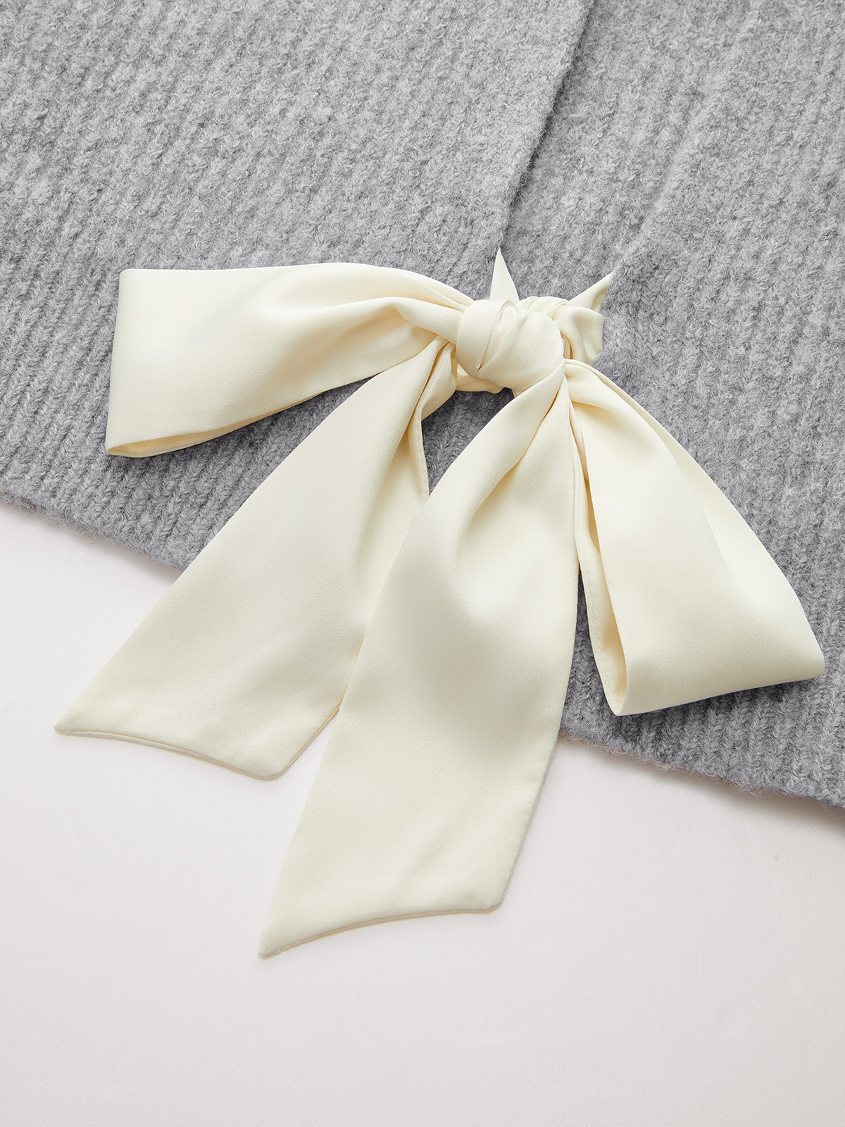 Wool Blend Short Sleeve Bow Knit Top