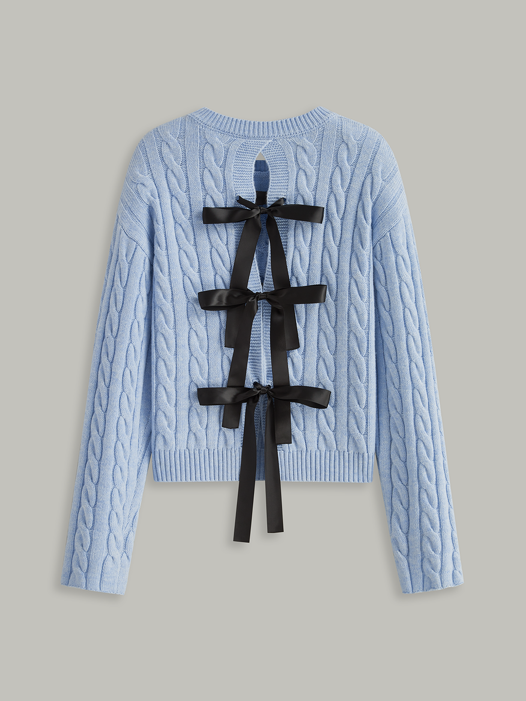 Zopfstrickpullover mit Bindedetail