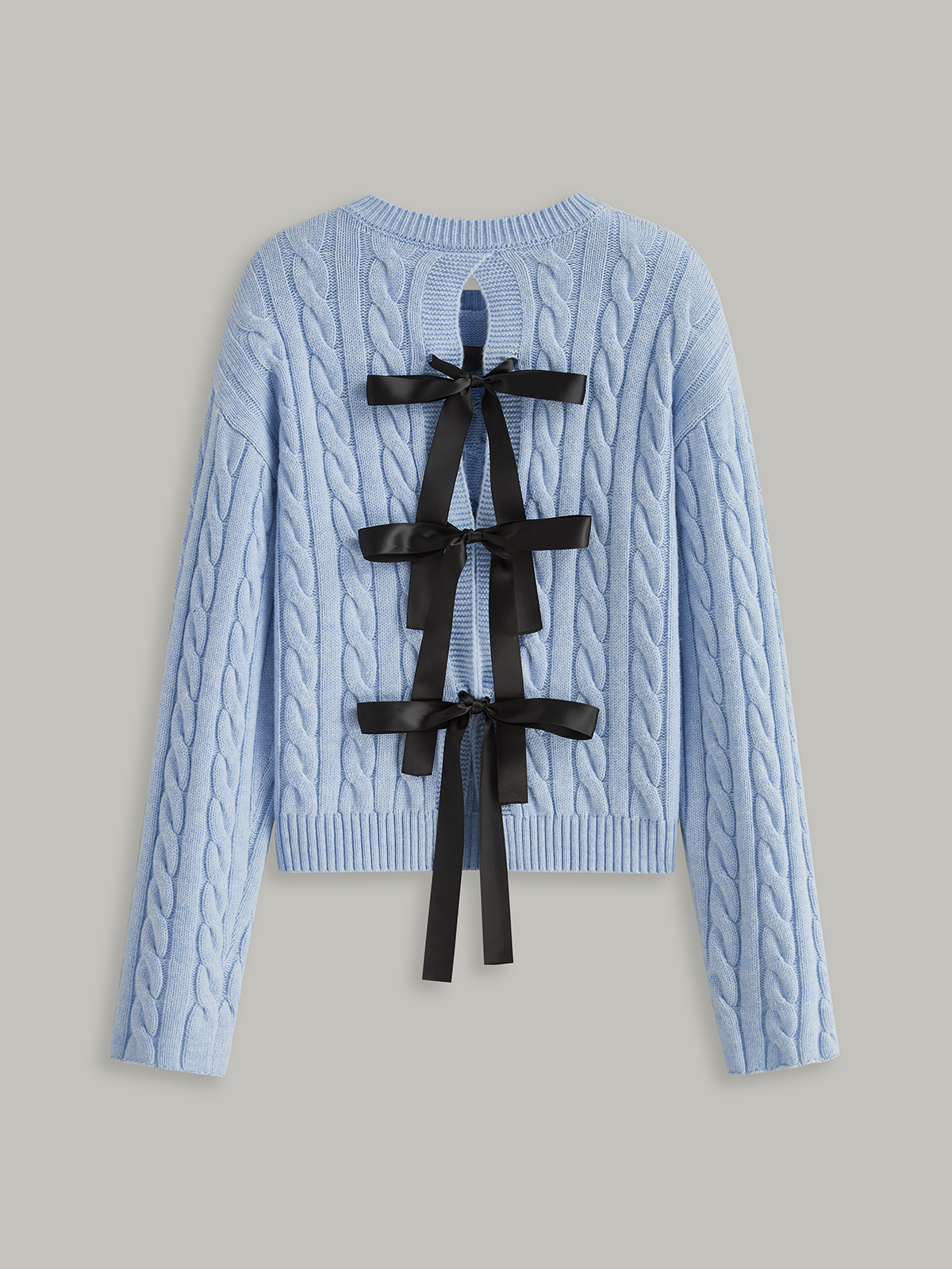 Zopfstrickpullover mit Bindedetail