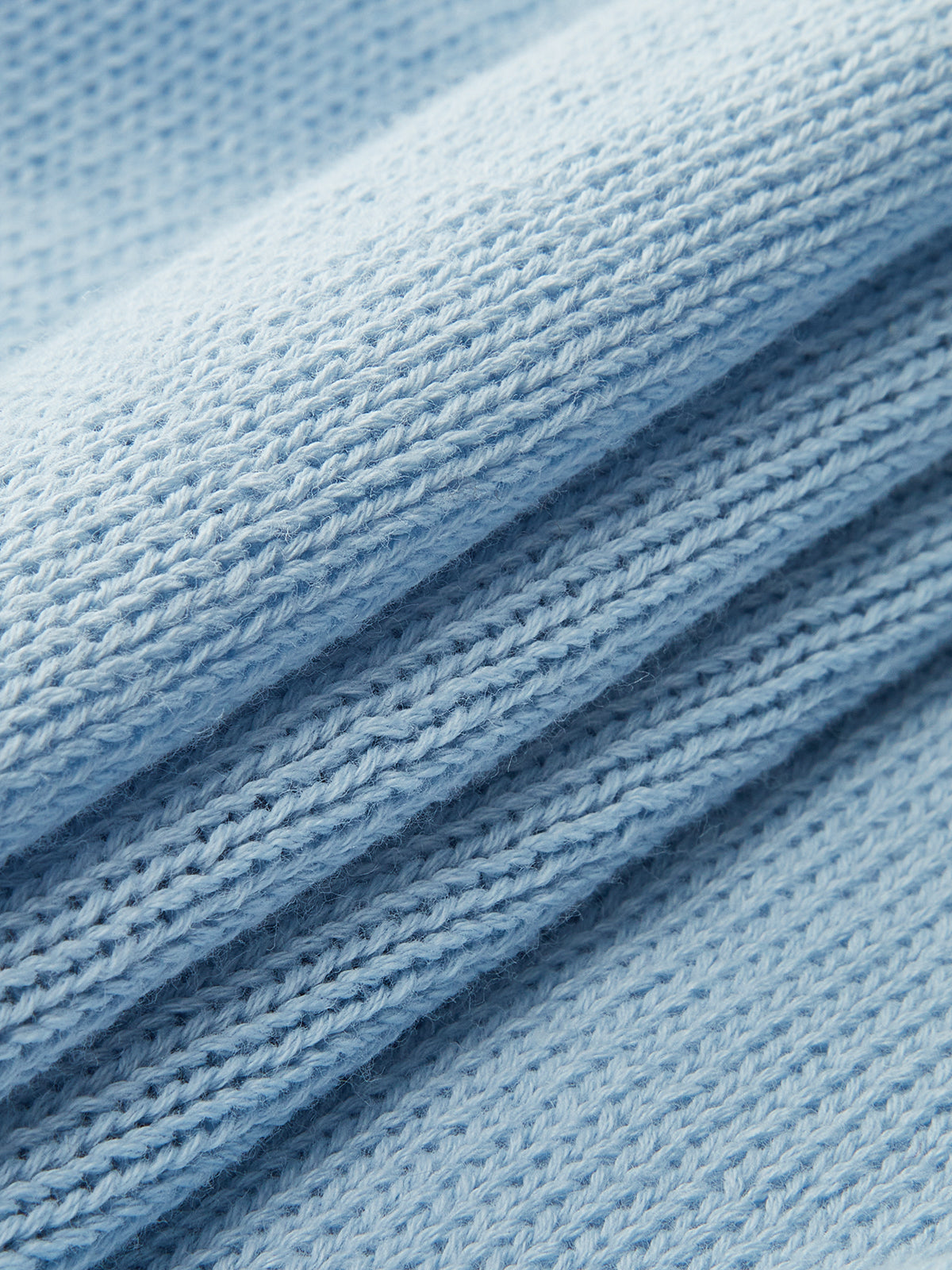 Ensemble deux pièces robe longue à bretelles et cardigan à manches longues 