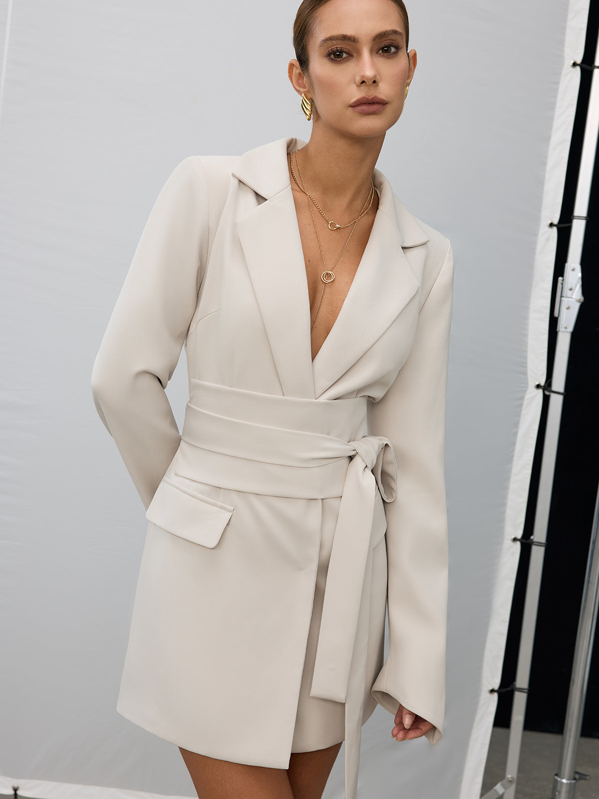 Robe blazer croisée ceinturée