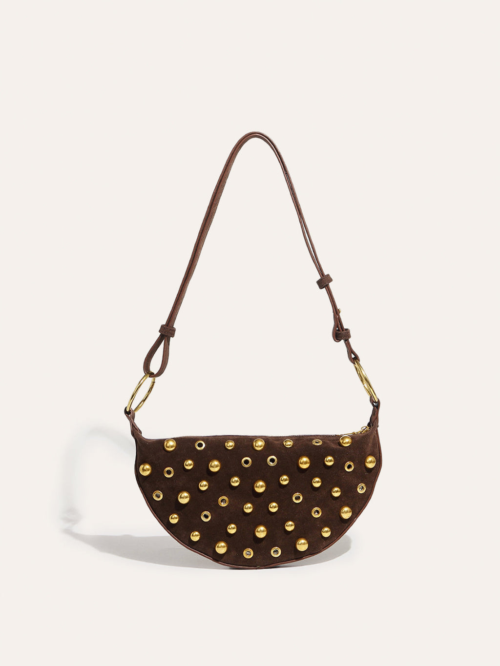 Schultertasche aus Wildlederimitat mit Nieten und Halbmondform