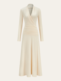 Plissiertes Fishtail-Maxikleid