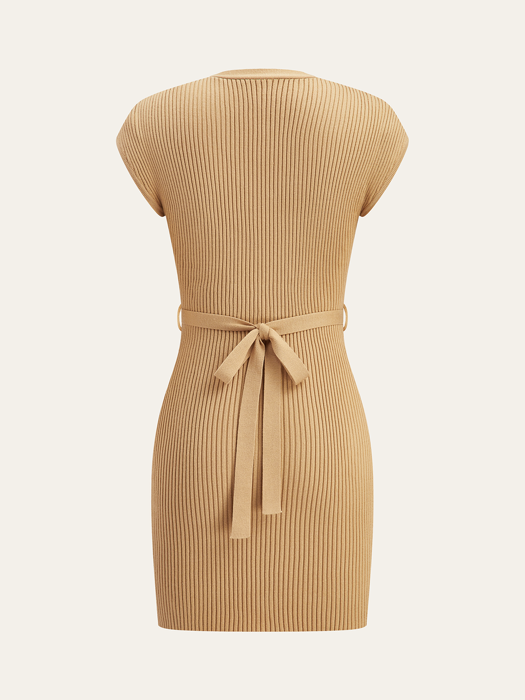 Strickkleid mit Knöpfen und passendem Gürtel