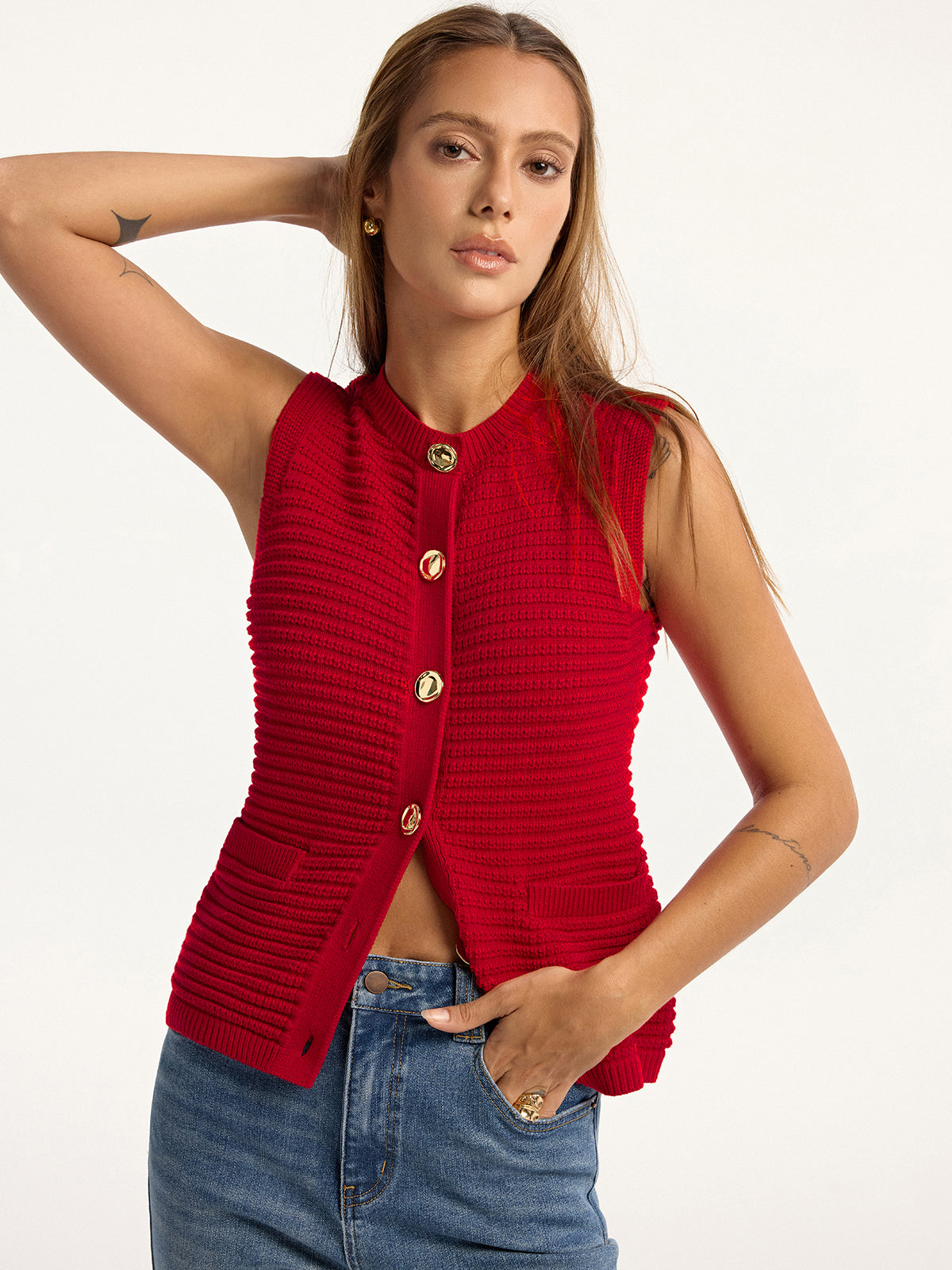 Westenpullover mit Metallknopf und Taschen