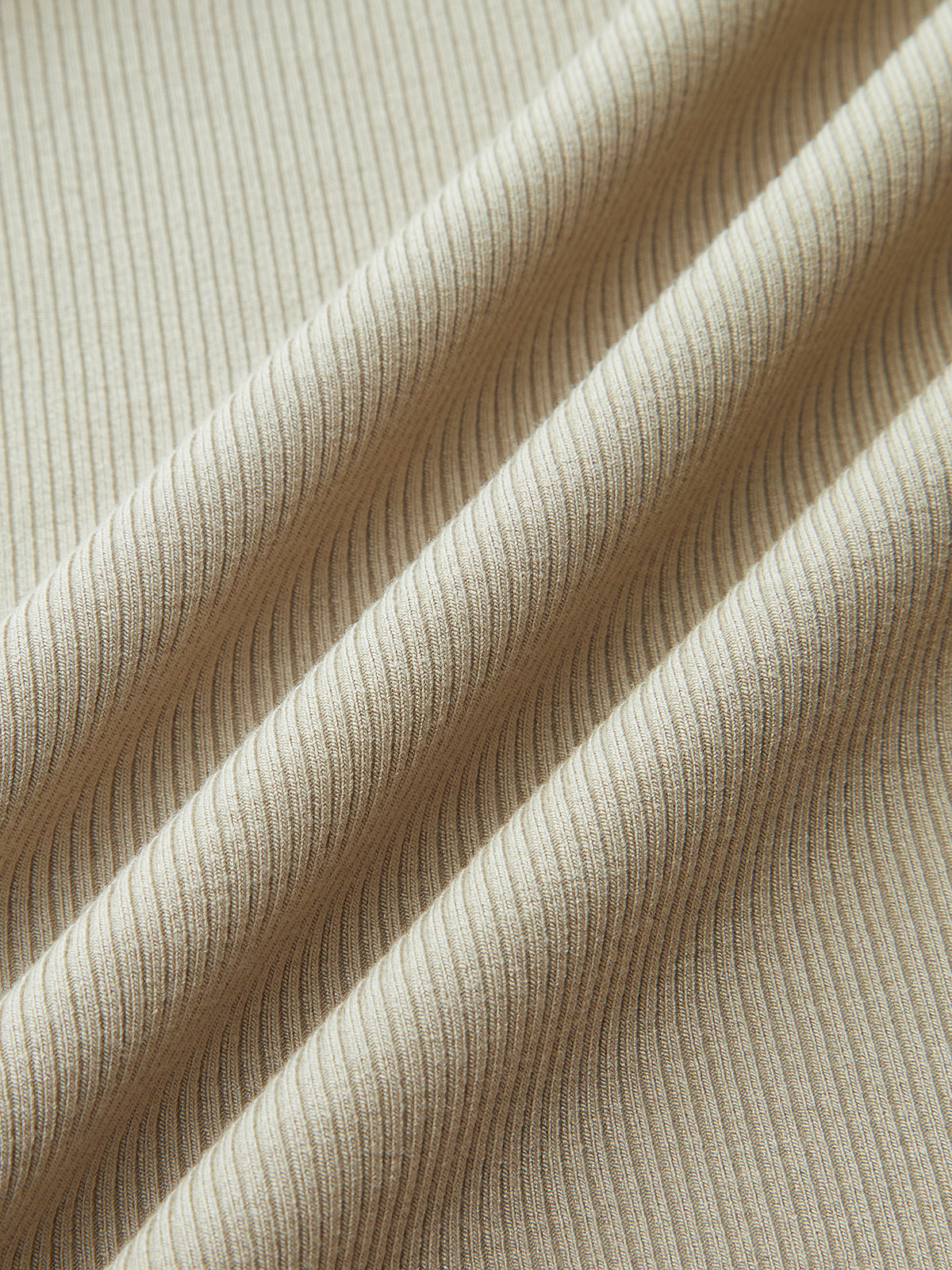 Metal Buckle Elastic-Waist Maxi Skirt