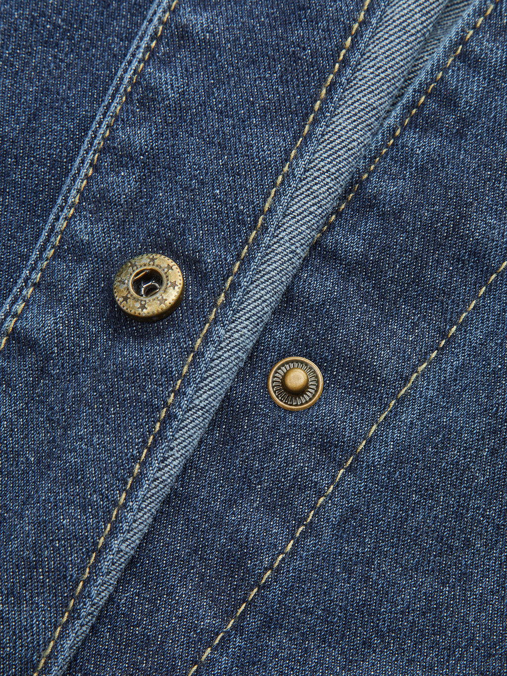 Veste-chemise en jean ceinturée
