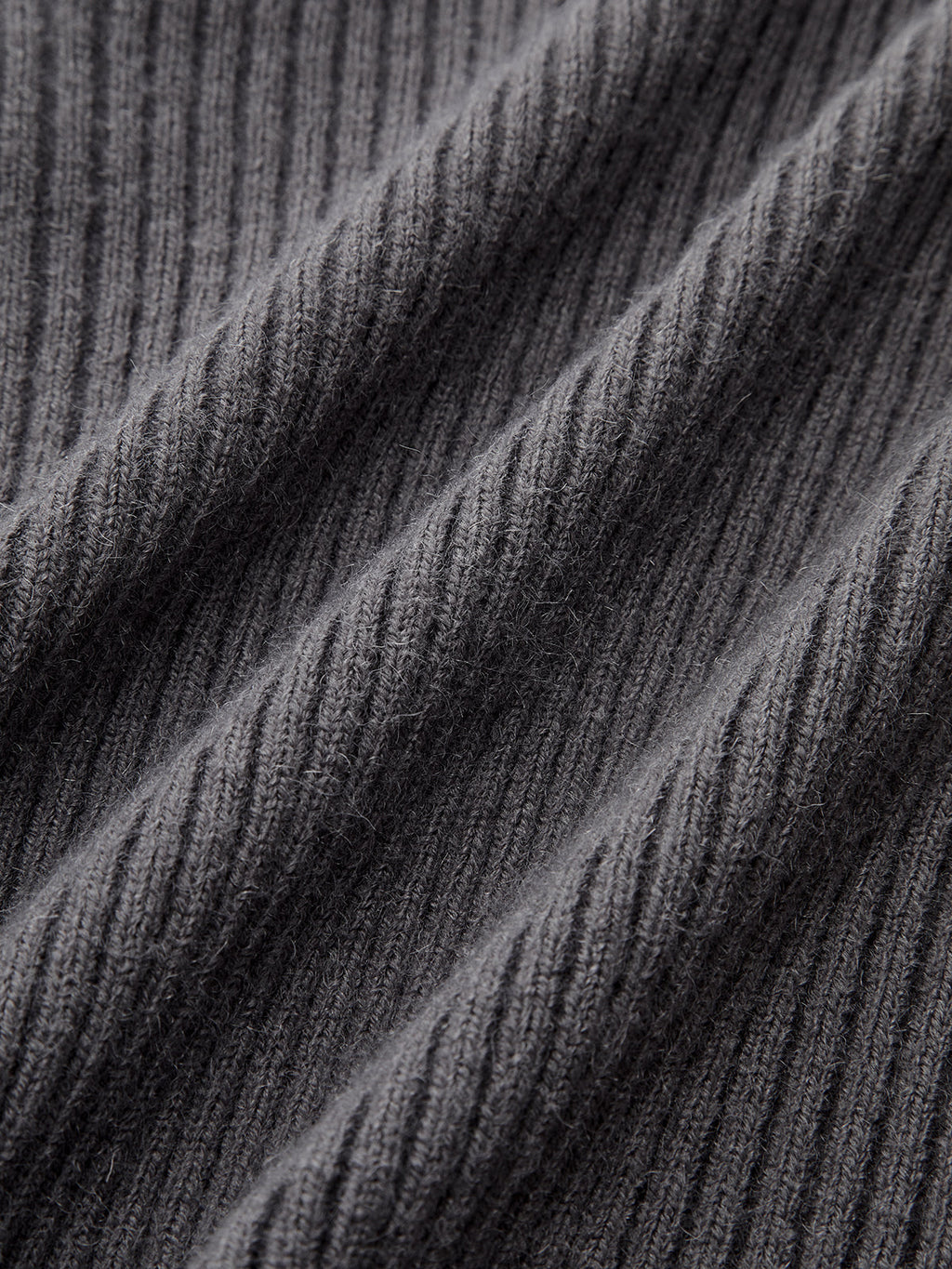 Pullover mit Keulenärmeln und Knopfdetail