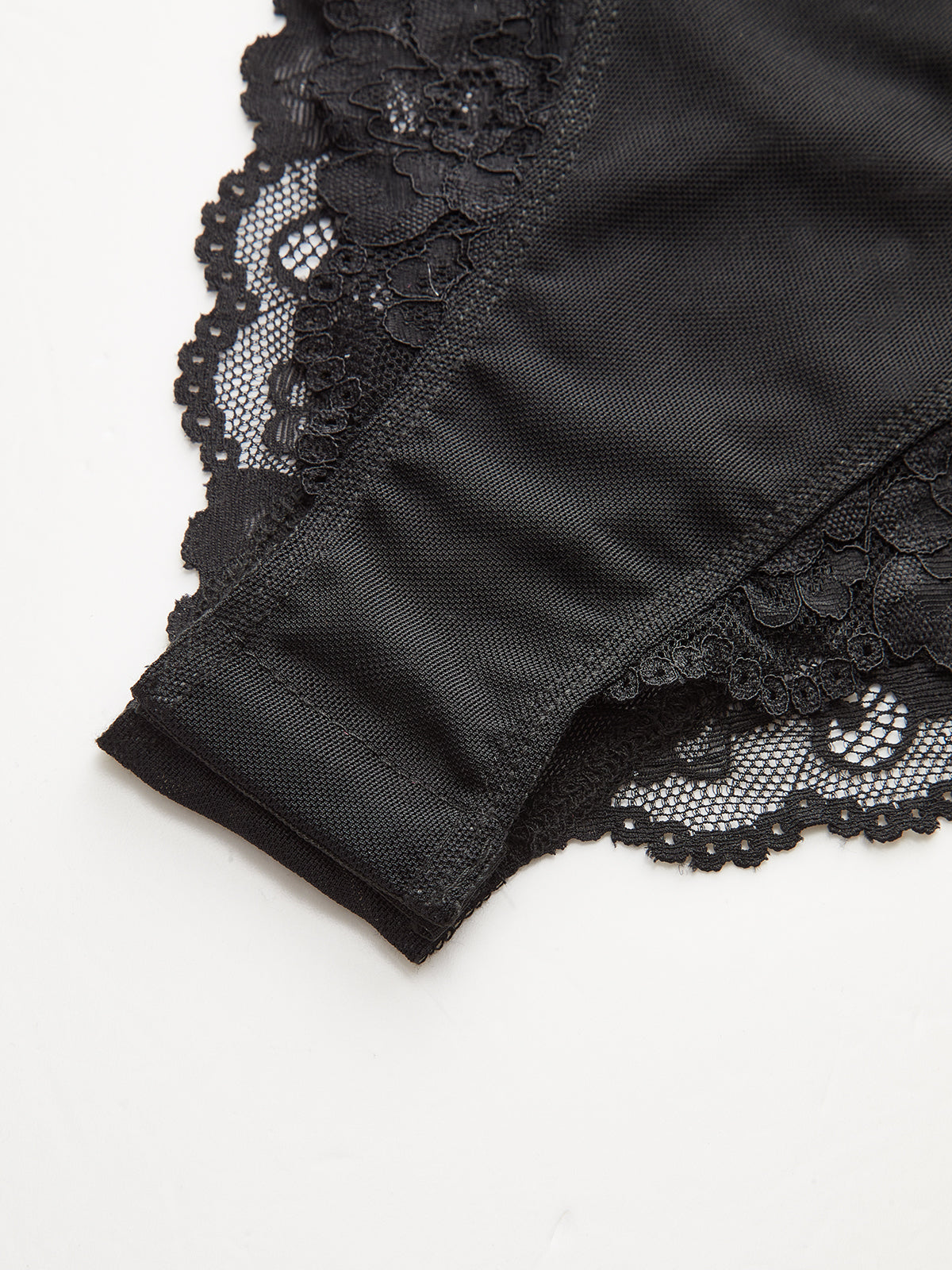 Body string en dentelle et résille transparentes à manches longues