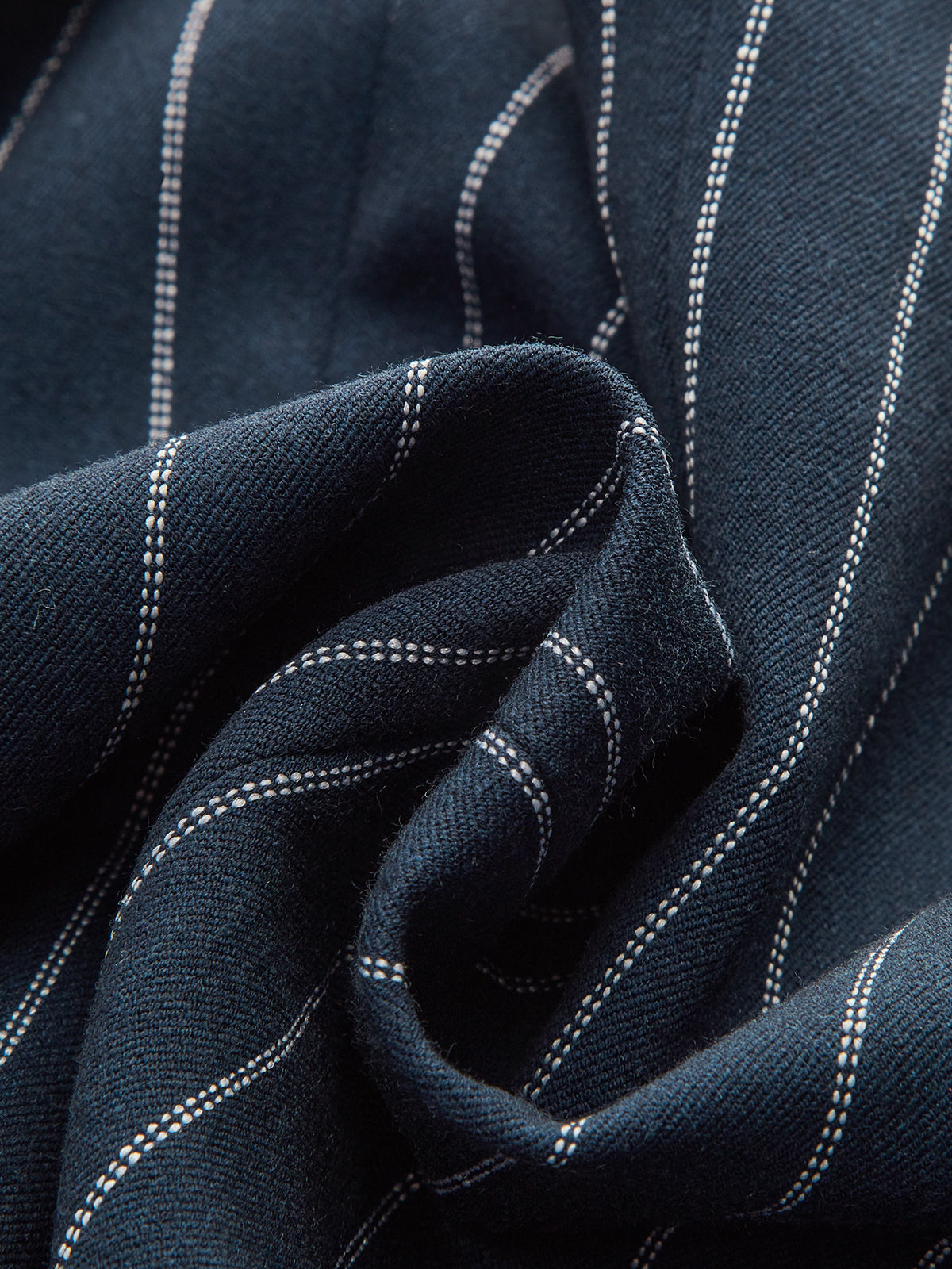 Ensemble haut et jupe rayés à fermeture à agrafes 