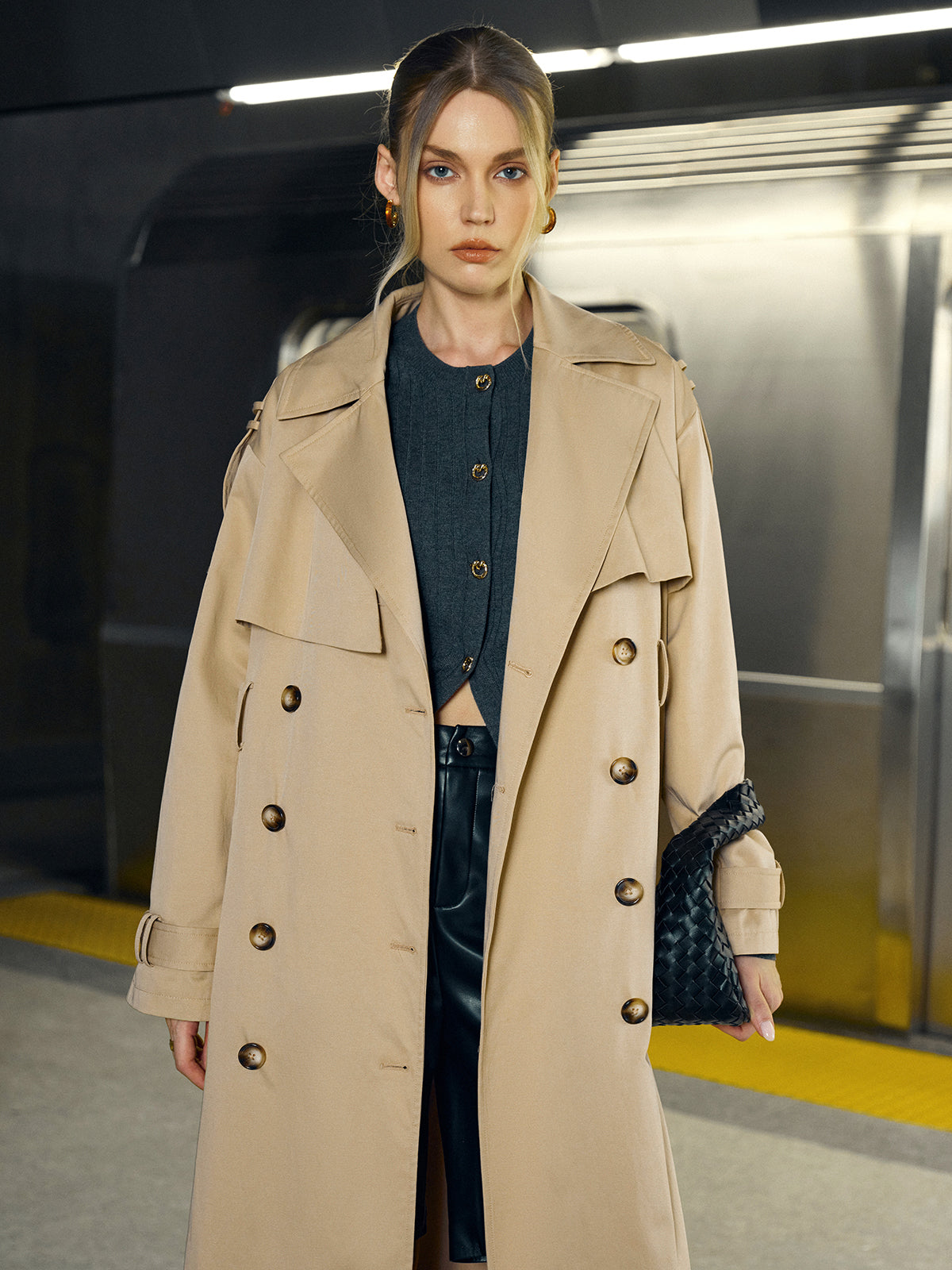 Baumwollmischung Zweireihiger Gürtel-Trenchcoat lang