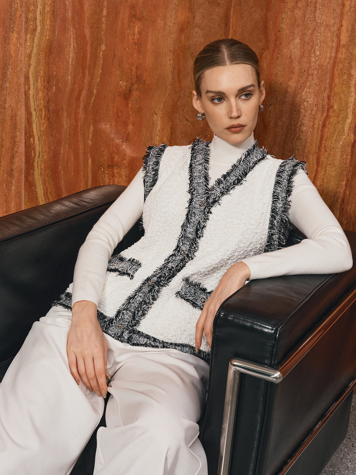 Oversized Contrast Fringe Trim Textured Vest