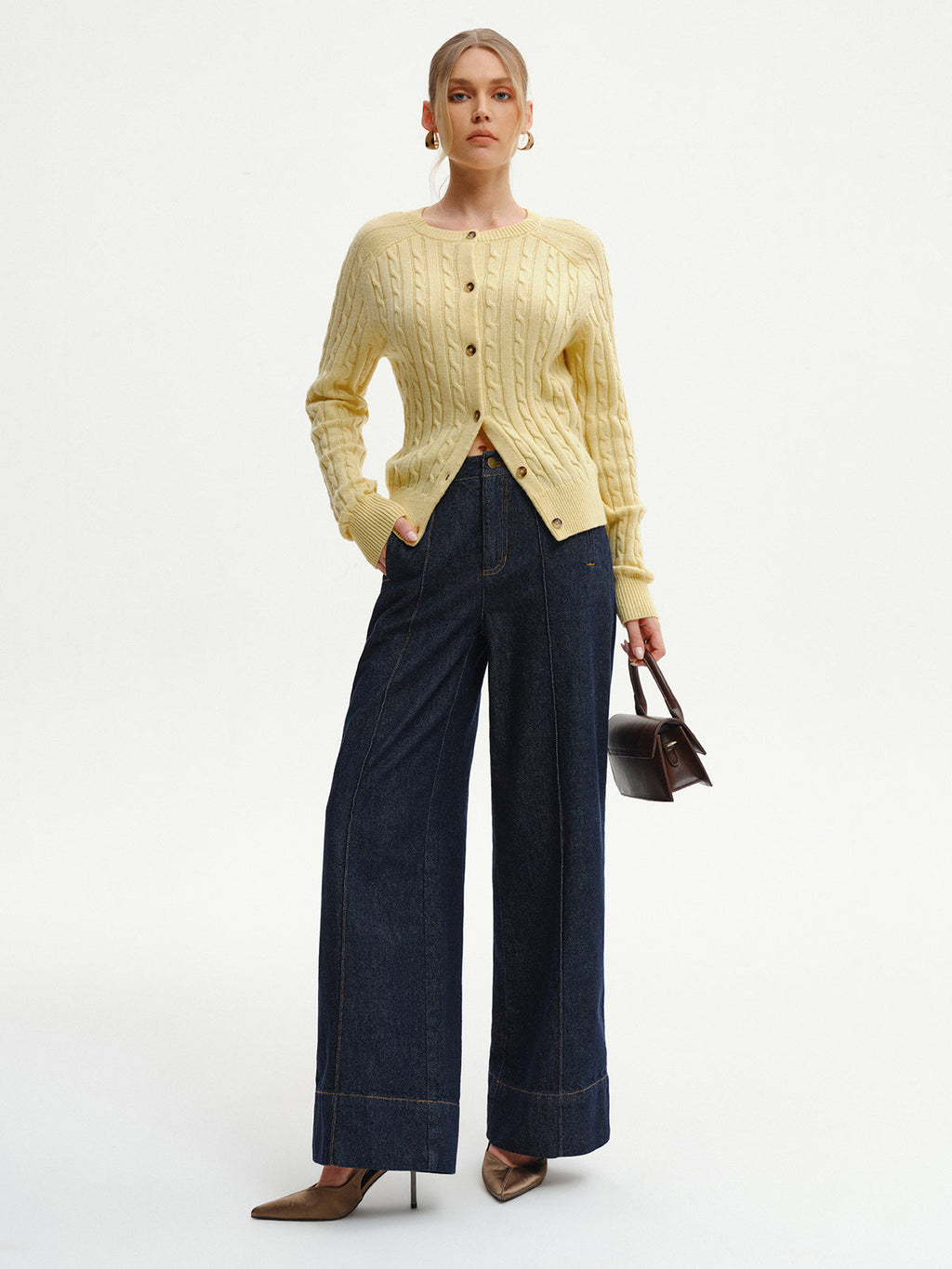 Zopfmuster-Strickjacke mit Knöpfen