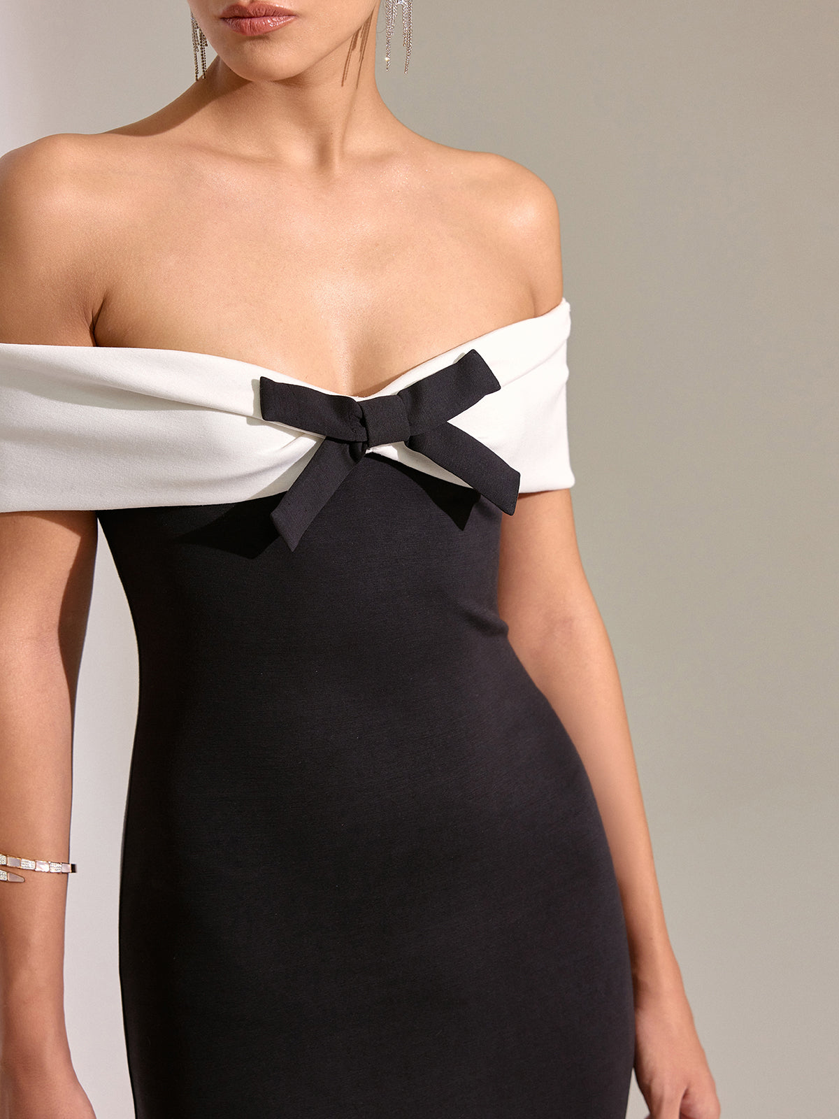 Bow Off-Shoulder Mermaid Midi Dress