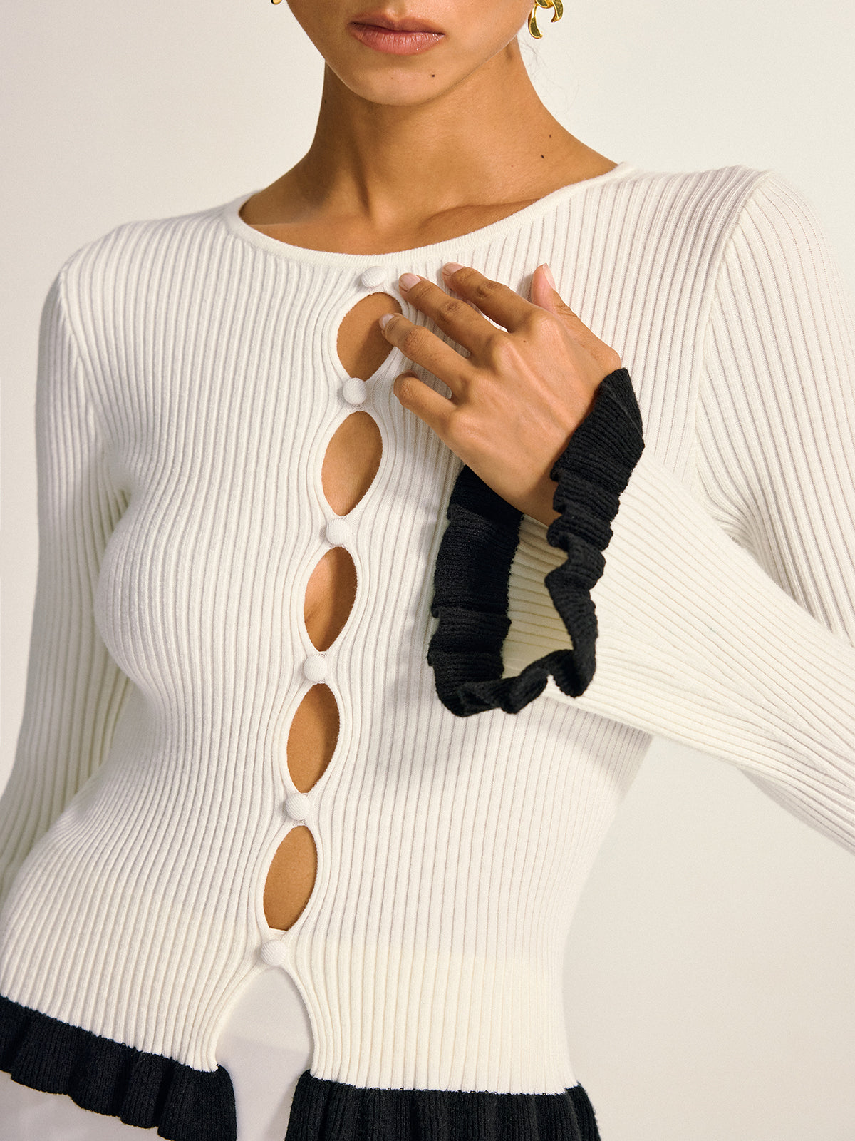 Contrast Ruffle Trim Cut-Out Knit Top