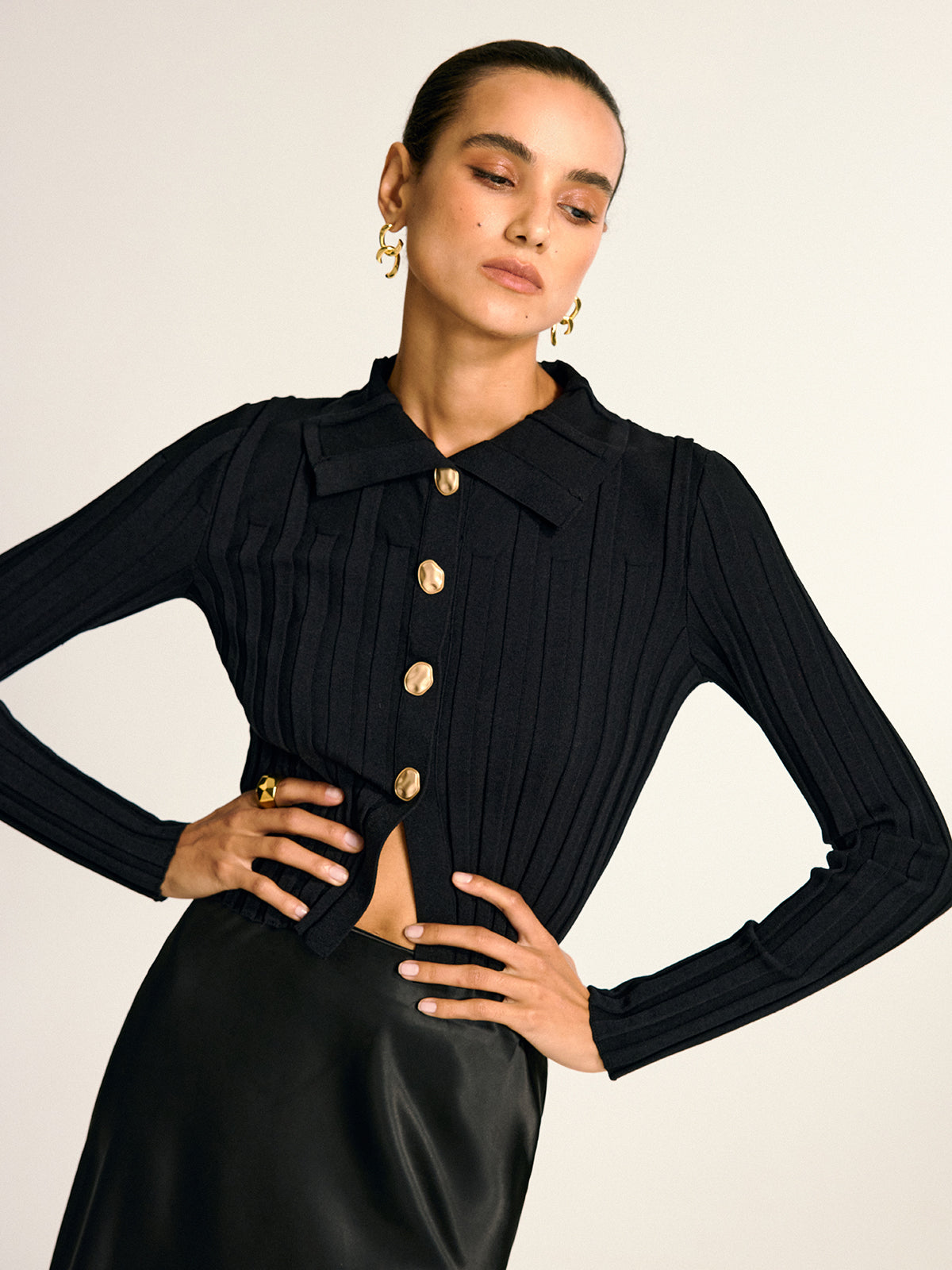 Metal Button Fitted Collared Knit Top