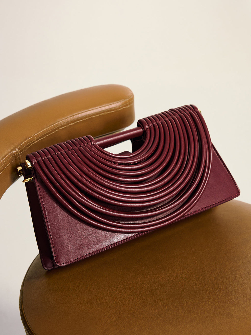Sac en cuir PU à poignée incurvée et rayée