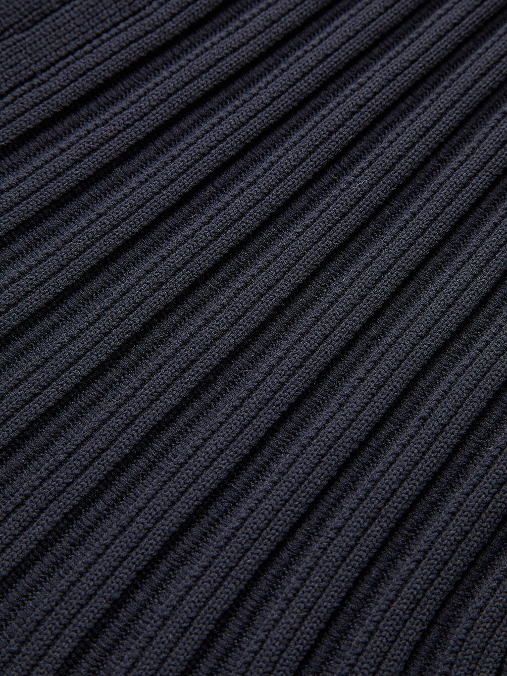 Cardigan mit Kragen, Knopfleiste und Schößchen
