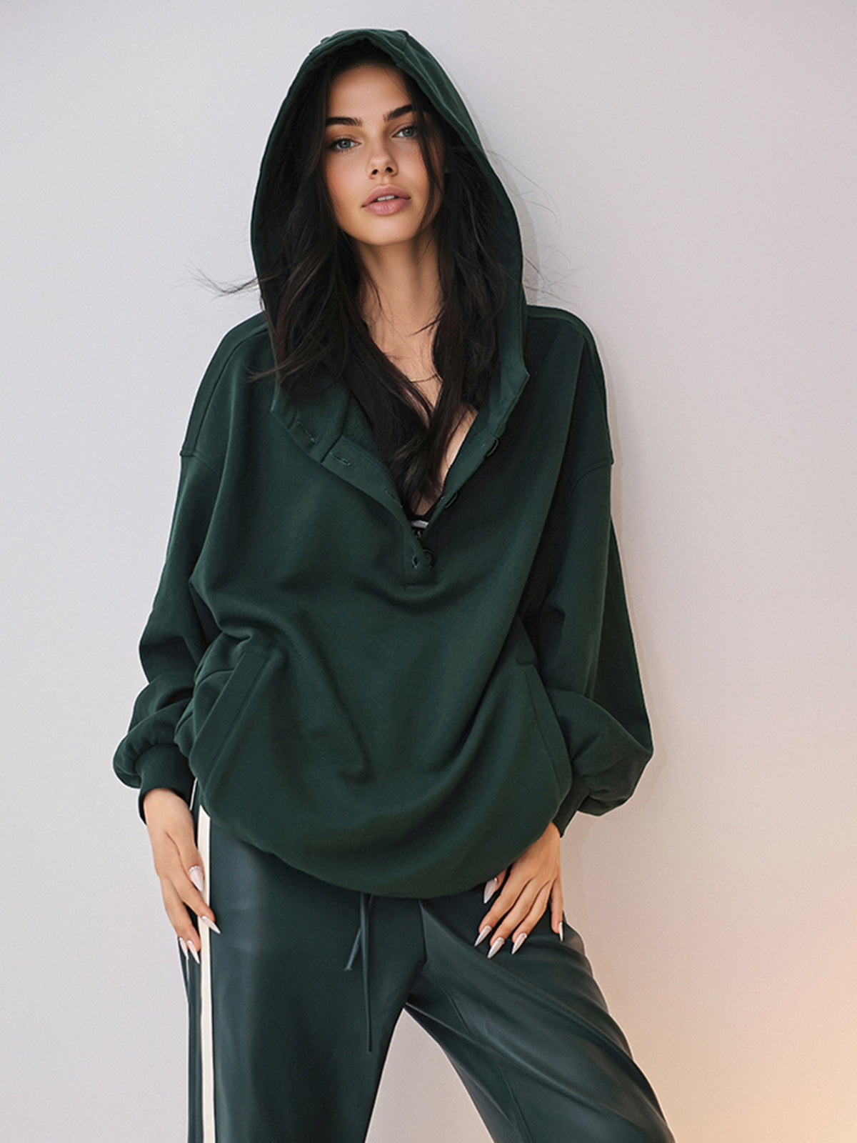 Oversized Kapuzenpullover mit Knöpfen
