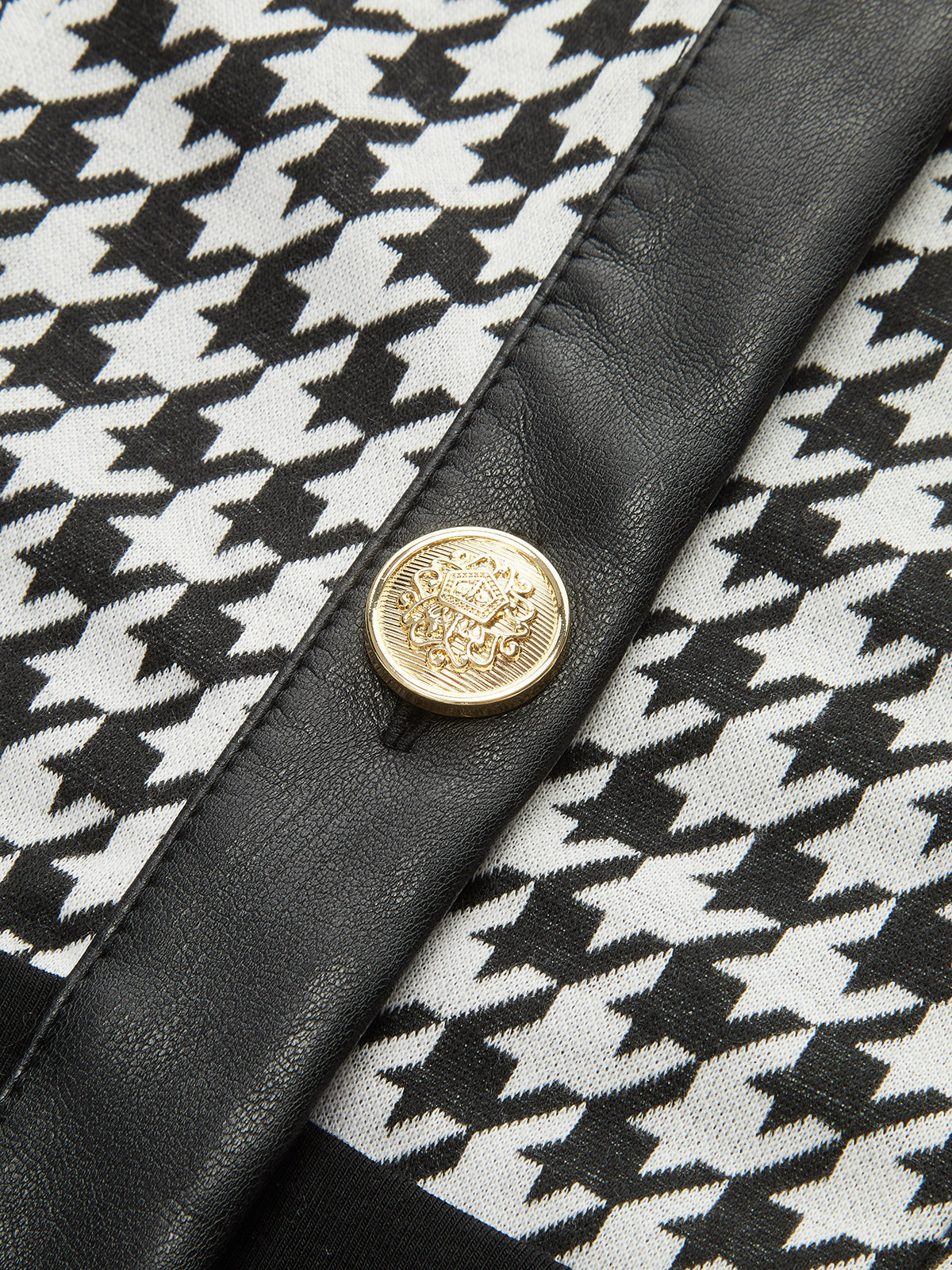 Houndstooth Paneled Cropped Knit Blouse