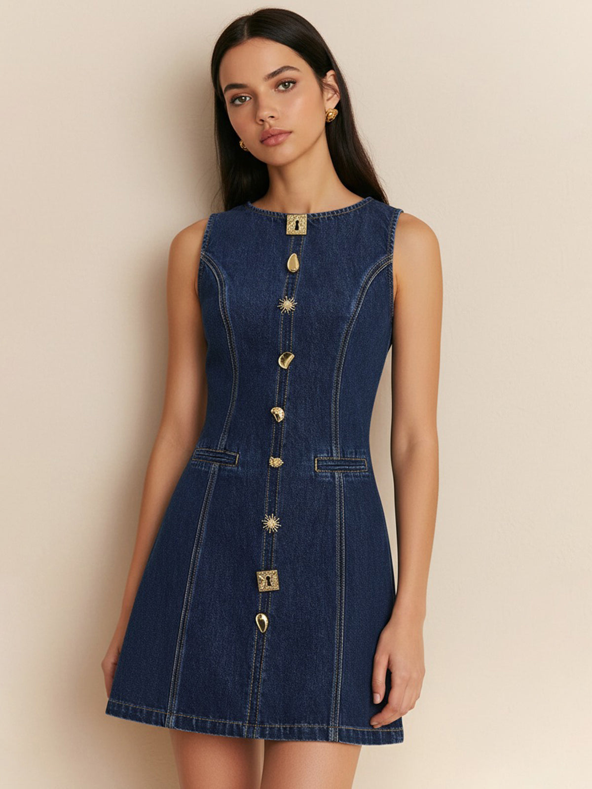 Ärmelloses Denim-Minikleid mit Metalldetails